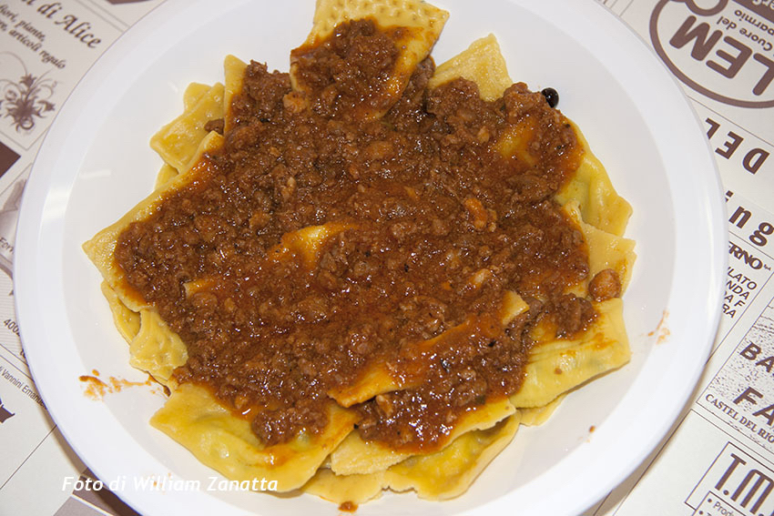 TORTELLI CON IL RAGU' DI CINGHIALE, SAGRA DEL CINGHIALE, CASTEL DEL RIO